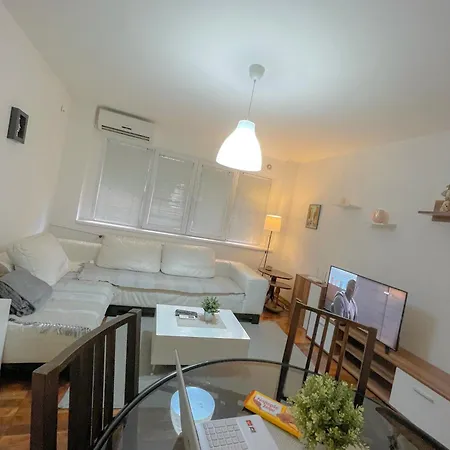 Slavija Square Kod Mcdonalda Centar Apartment Belgrad Exterior foto